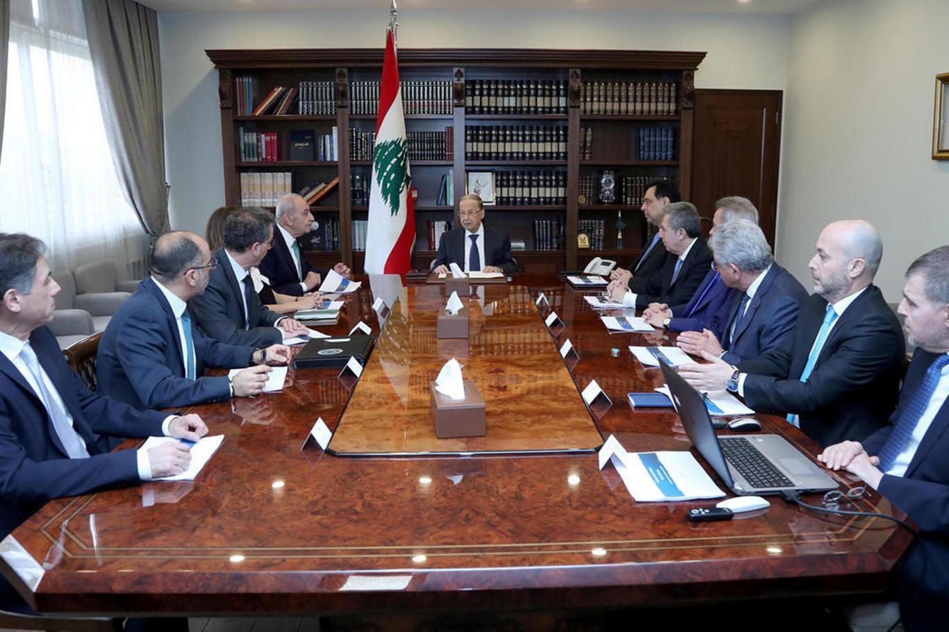 Lebanon announces bankruptcy 